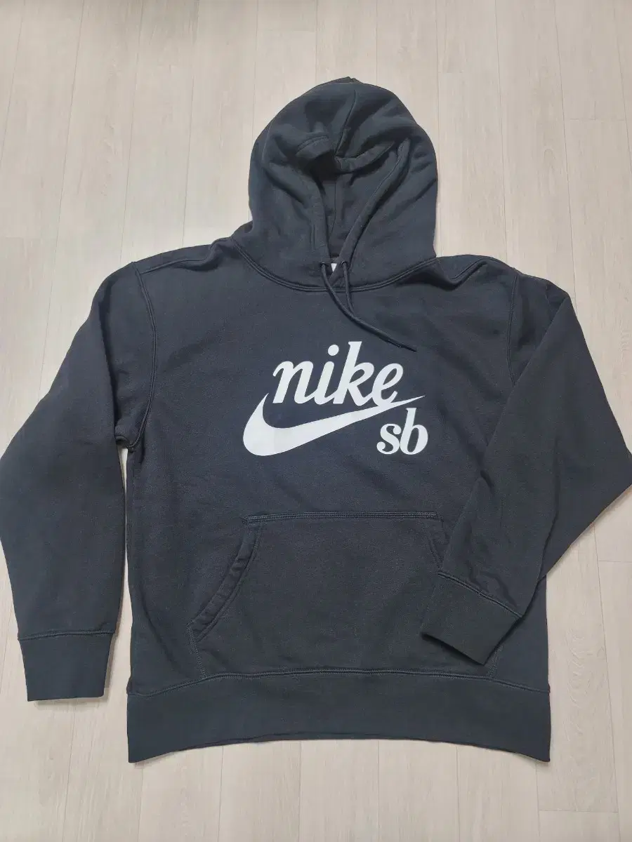 Nike SB 후드티 L 사이즈 새상품입니다